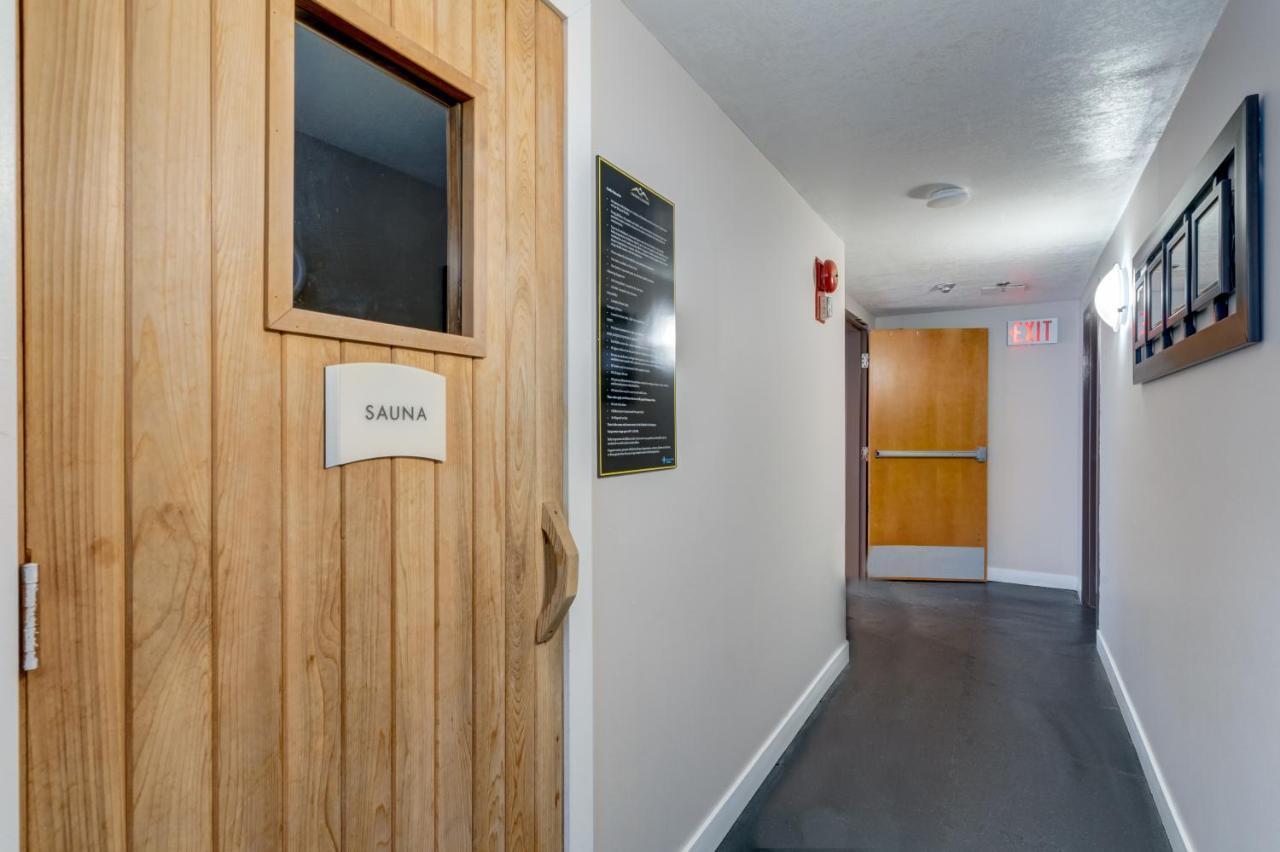 Chateau Canmore Bagian luar foto