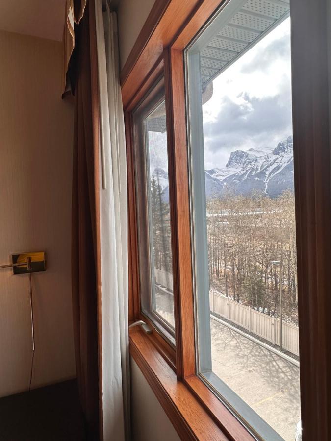 Chateau Canmore Bagian luar foto
