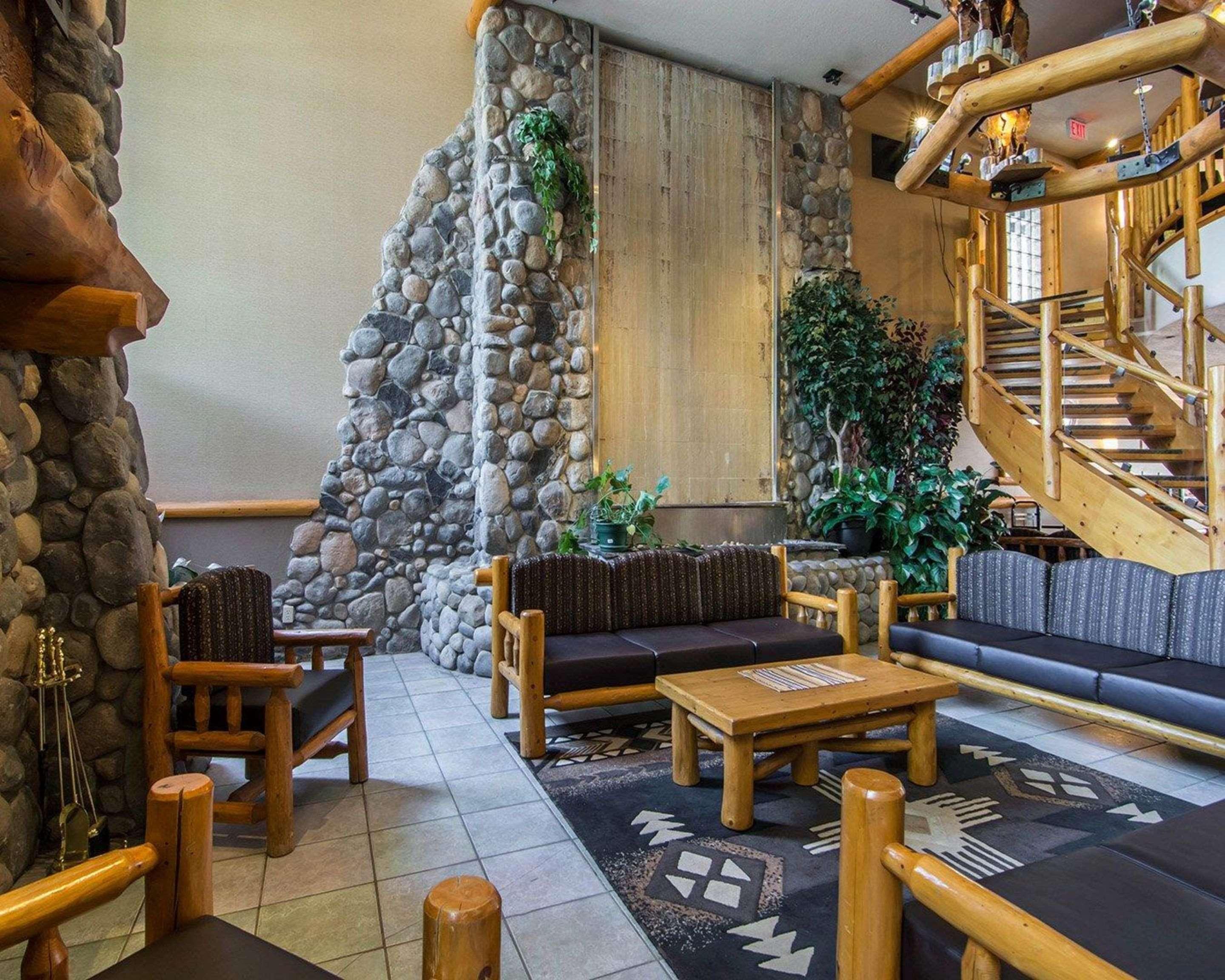 Chateau Canmore Bagian luar foto